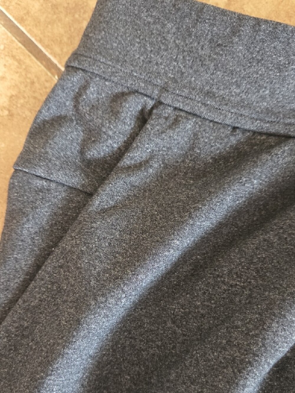 lululemon athletica Women's Dark Charcoal Track Joggers - Picture 2 of 6